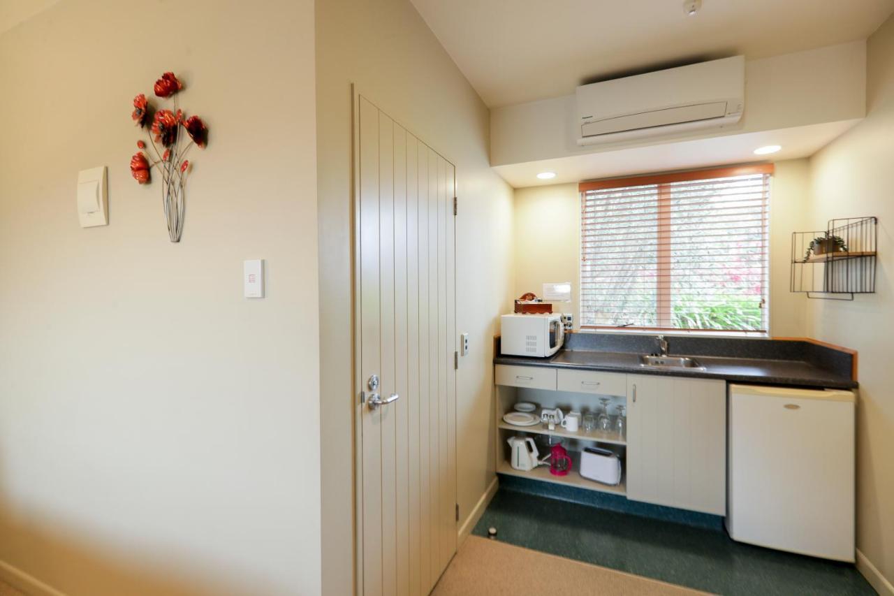 Wine Country Motel Havelock North Exterior foto