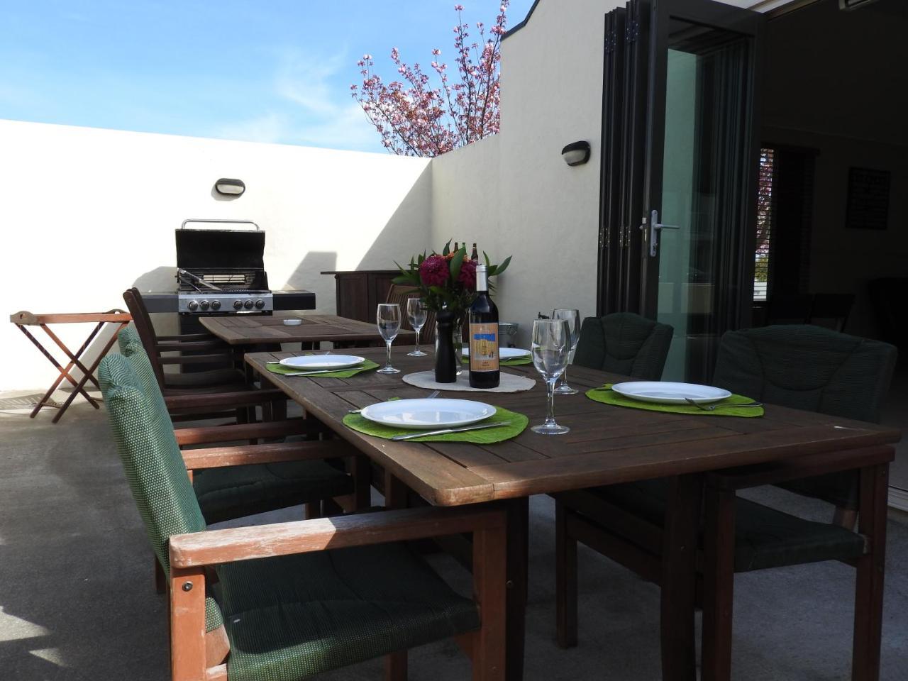 Wine Country Motel Havelock North Exterior foto