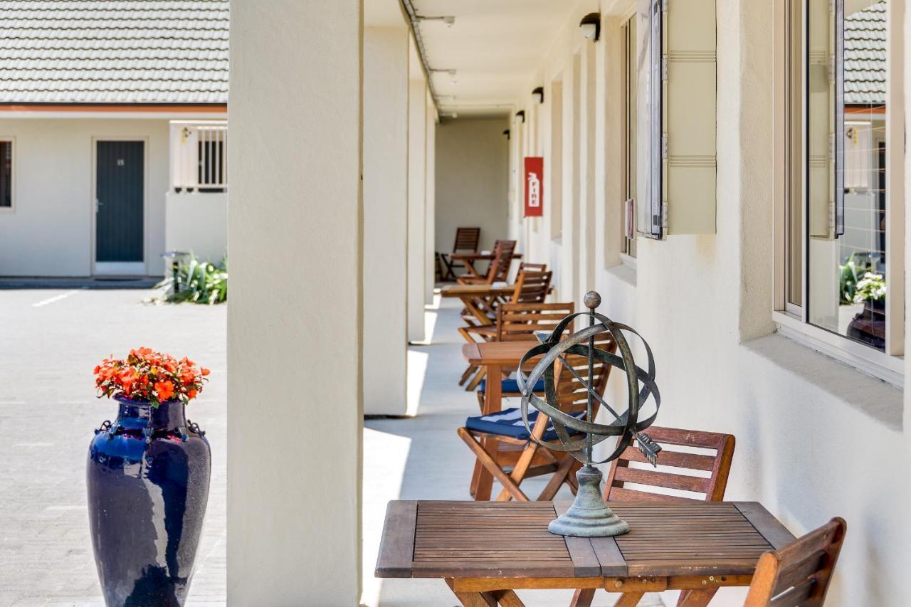 Wine Country Motel Havelock North Exterior foto